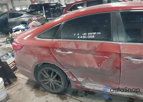 2015 Hyundai Sonata Sport 2.0T z USA, uszkodzony, nr VIN 5NPE34AB7FH092868